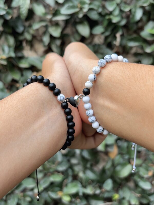 Distance Bracelets - Pulseras Howlite y Onix Matte