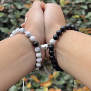 Distance Bracelets - Pulseras Howlite y Onix Matte