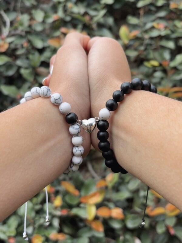 Distance Bracelets - Pulseras Howlite y Onix Matte