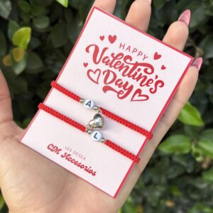 San Valentin -Pulseras macramé mas iman de corazón plateado e iniciales